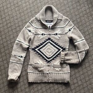 Triple Five Soul Beige/Black Sweater